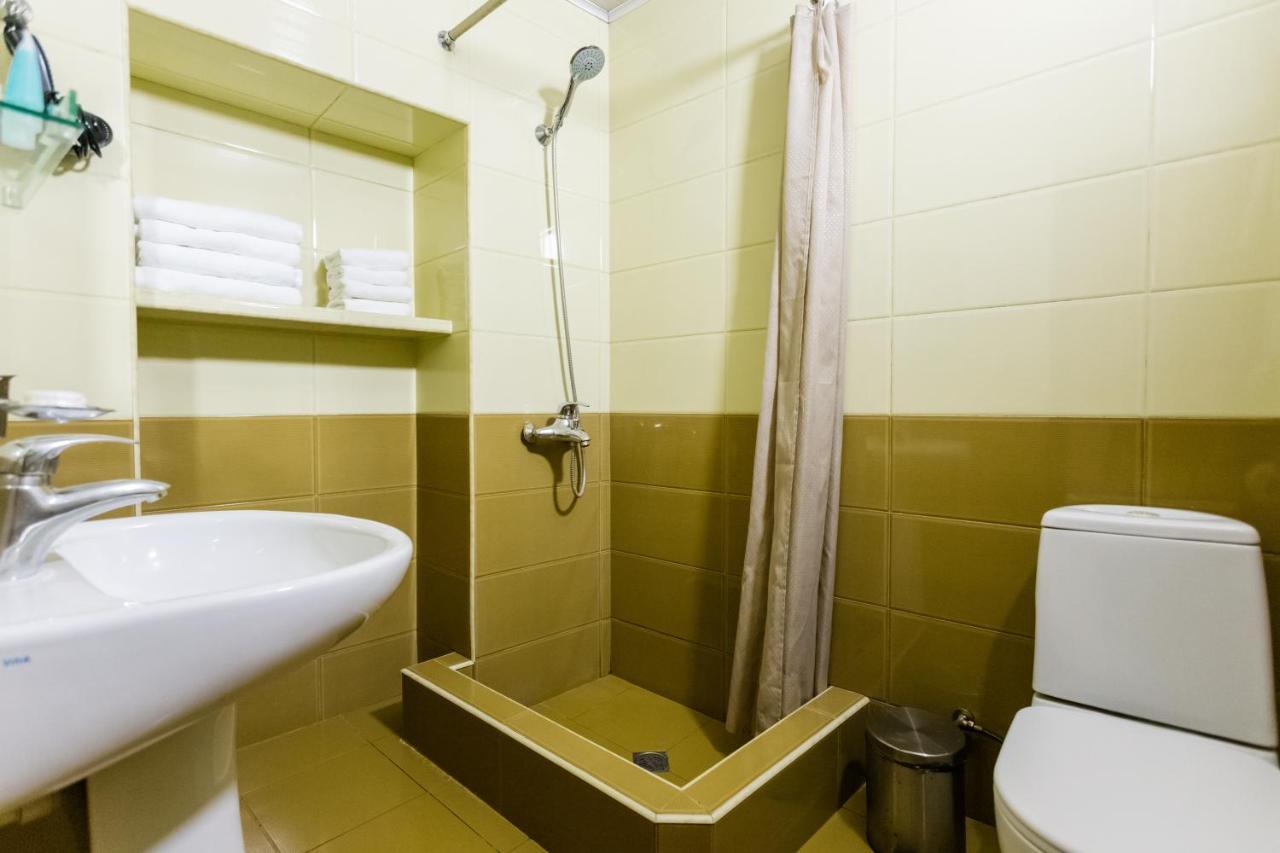 Rustaveli Two Bedroom Apartment With 5 Star Location Тбилиси Екстериор снимка